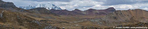 Road from Tanta to Vilca - Nor Yauyos-Cochas Landscape Reserve - Peru