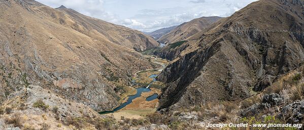 Route de Vilca à Huancaya - Réserve paysagère Nor Yauyos-Cochas - Pérou