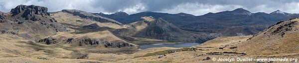 Road from Huancaya to Huancavelica - Peru