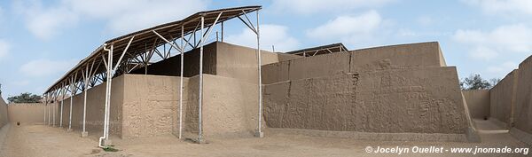 Huaca Arco Iris - Chan Chan Archaeological Complex - Peru