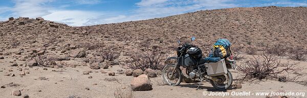 Route de Puquio à Yauca - Pérou