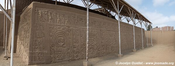 Huaca Arco Iris - Chan Chan Archaeological Complex - Peru