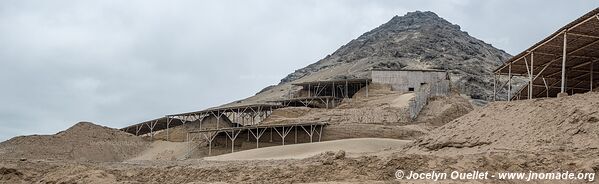 Huacas del Sol y de la Luna - Peru