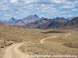 Road from San Mateo de Huanchor to Tanta - Peru