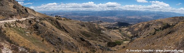 Road from Cajamarca to Cajabamba - Peru