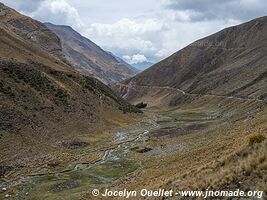 Route de Huancaya à Huancavelica - Réserve paysagère Nor Yauyos-Cochas - Pérou