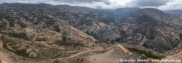 Road from Paucartambo to Pisac - Peru